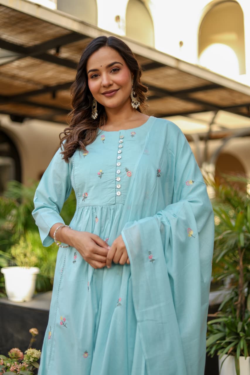 NOOAA Blossom Embroidered Cotton Kurta Set with Dupatta – Premium Women’s Ethnic Wear
