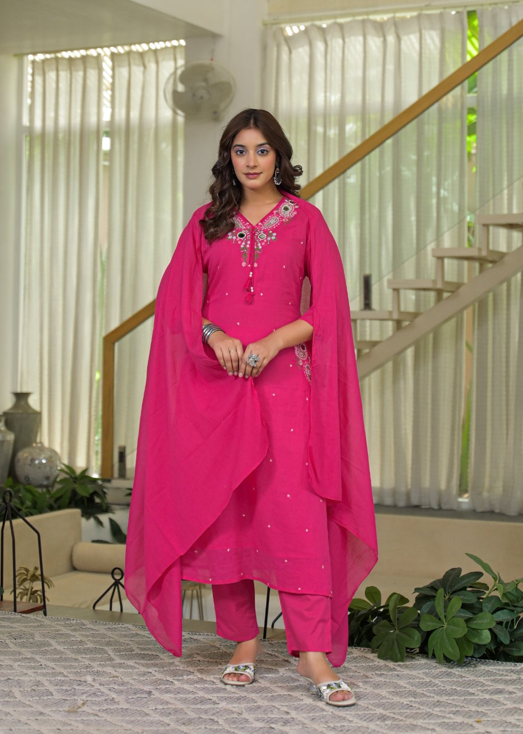 NOOAA AARNA Mirror Embroidered Kurta Set