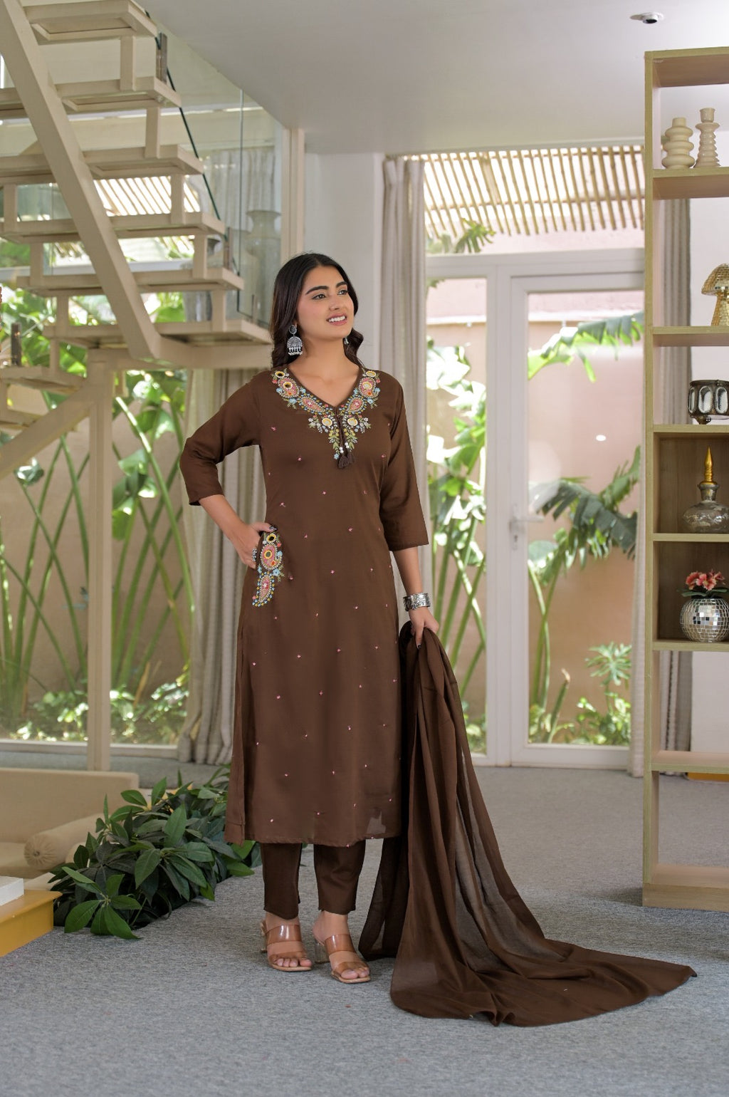 NOOAA AARNA Mirror Embroidered Kurta Set