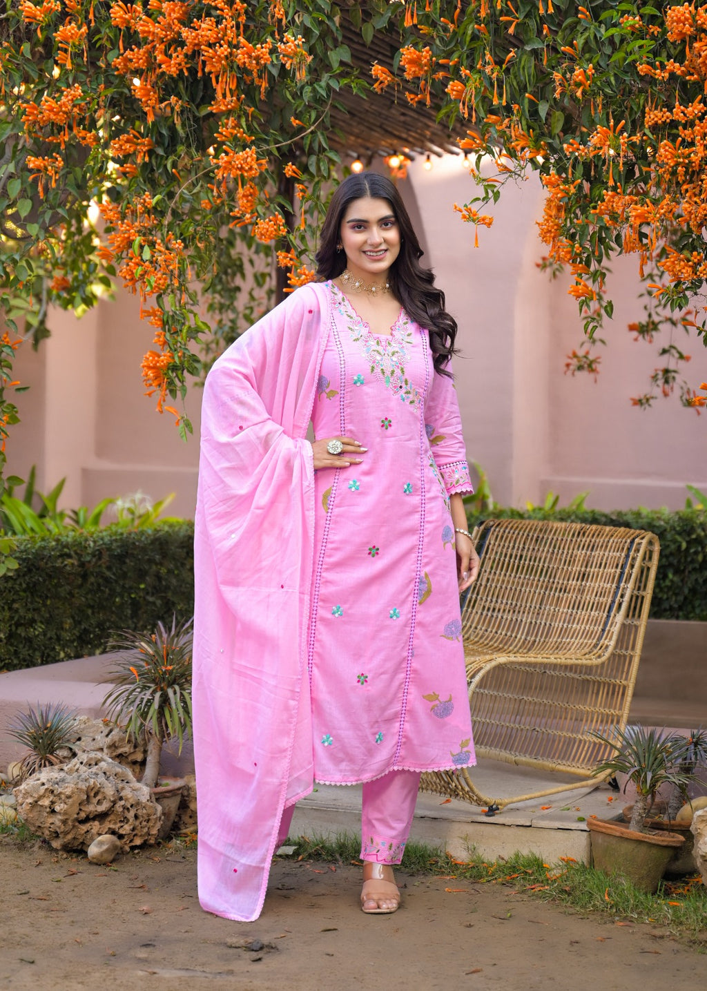 NOOAA Élan Floral Embroidered Kurta Set with Dupatta
