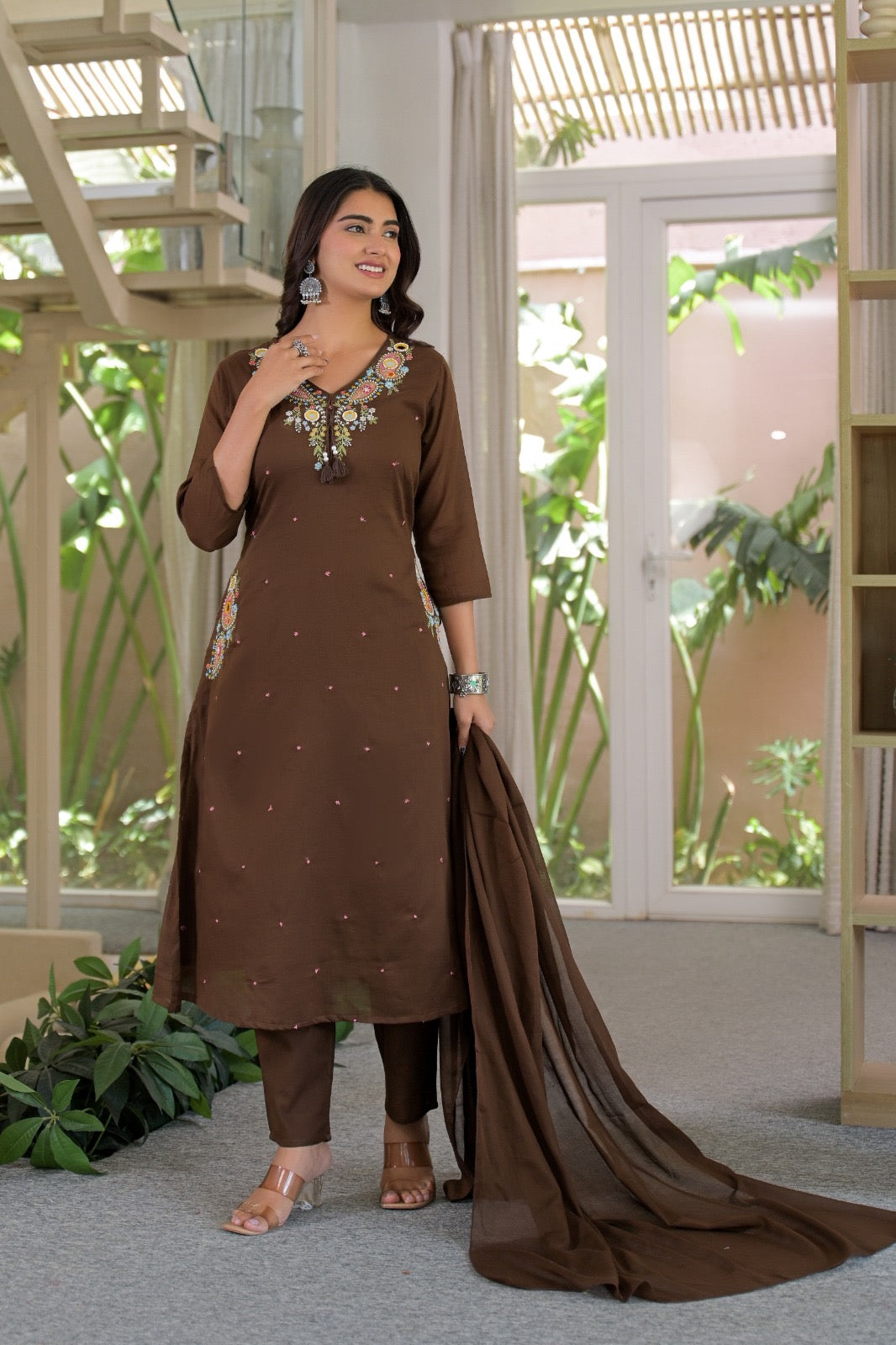 NOOAA AARNA Mirror Embroidered Kurta Set