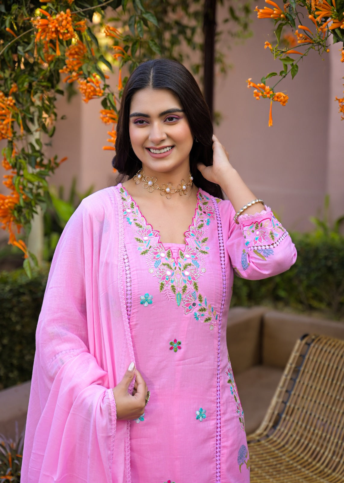 NOOAA Élan Floral Embroidered Kurta Set with Dupatta