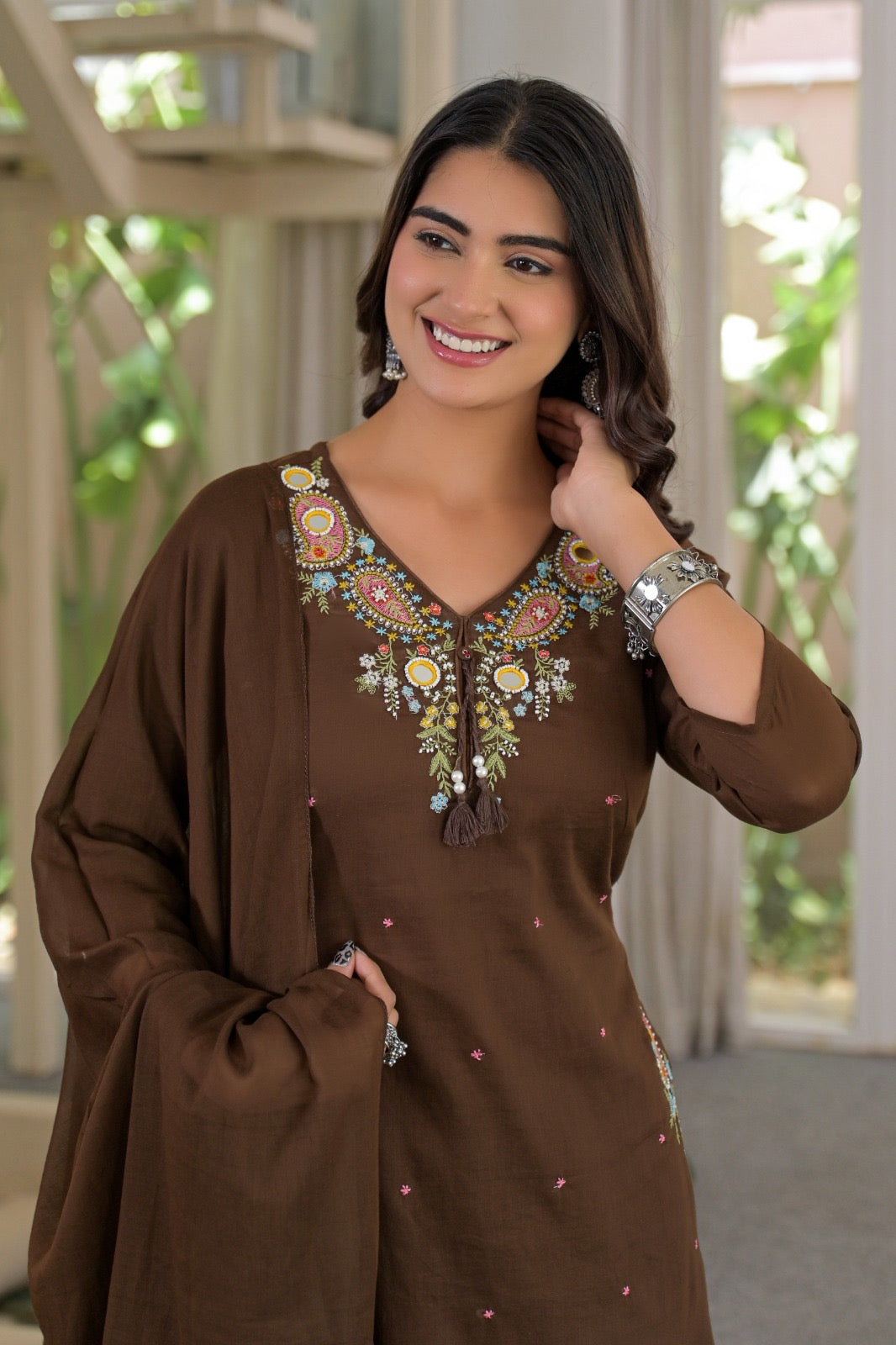 NOOAA AARNA Mirror Embroidered Kurta Set