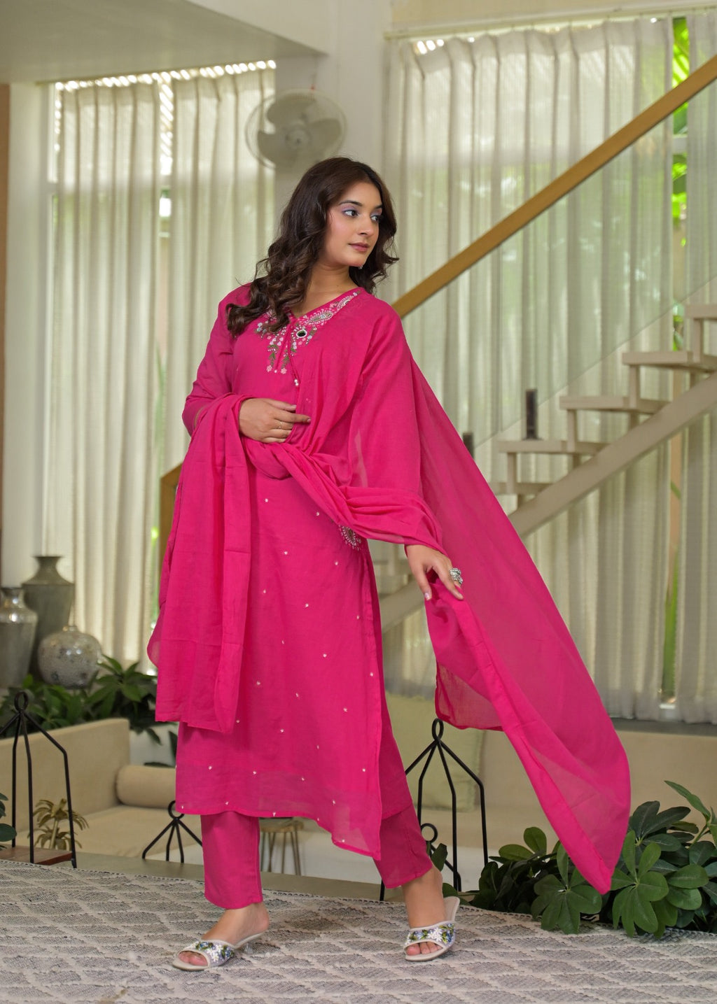 NOOAA AARNA Mirror Embroidered Kurta Set
